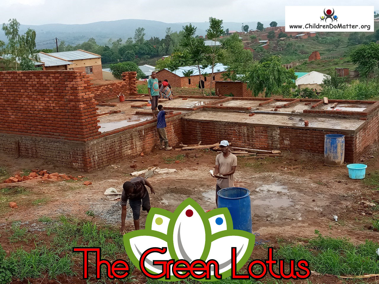 costruzione dell'orfanotrofio casa di accoglienza the green lotus a blantyre malawi - children do matter - 11
