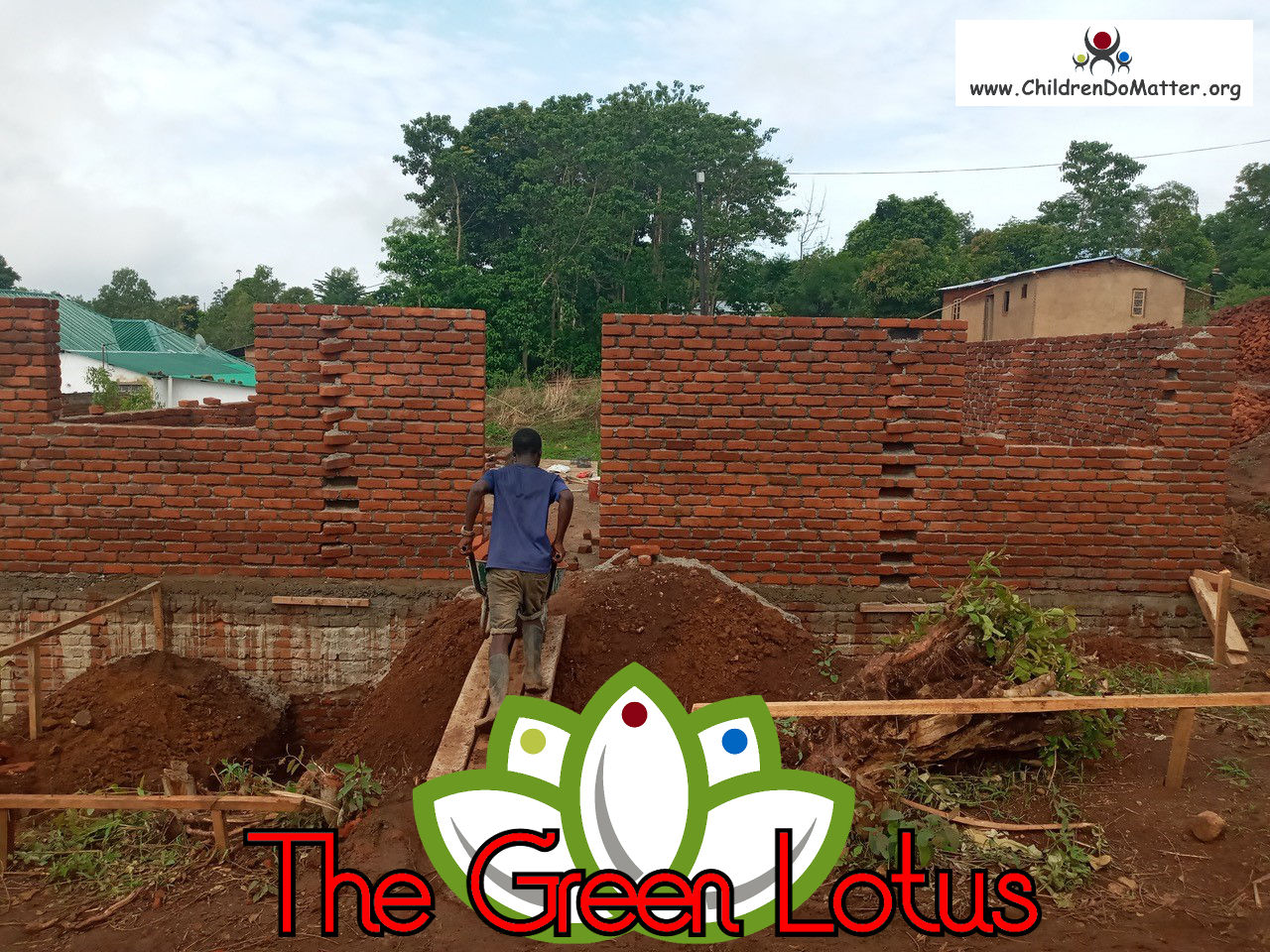 costruzione dell'orfanotrofio casa di accoglienza the green lotus a blantyre malawi - children do matter - 12