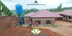 nuovo serbatoio d’acqua presso il rifugio per i senzatetto the green lotus malawi – children do matter