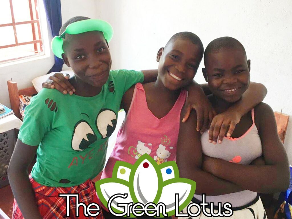 ragazze nella casa di accoglienza orfanotrofio the green lotus a blantyre malawi africa - children do matter - 7